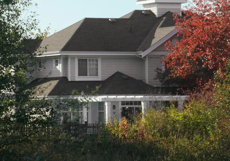 House in a coastal BC neighbourhood